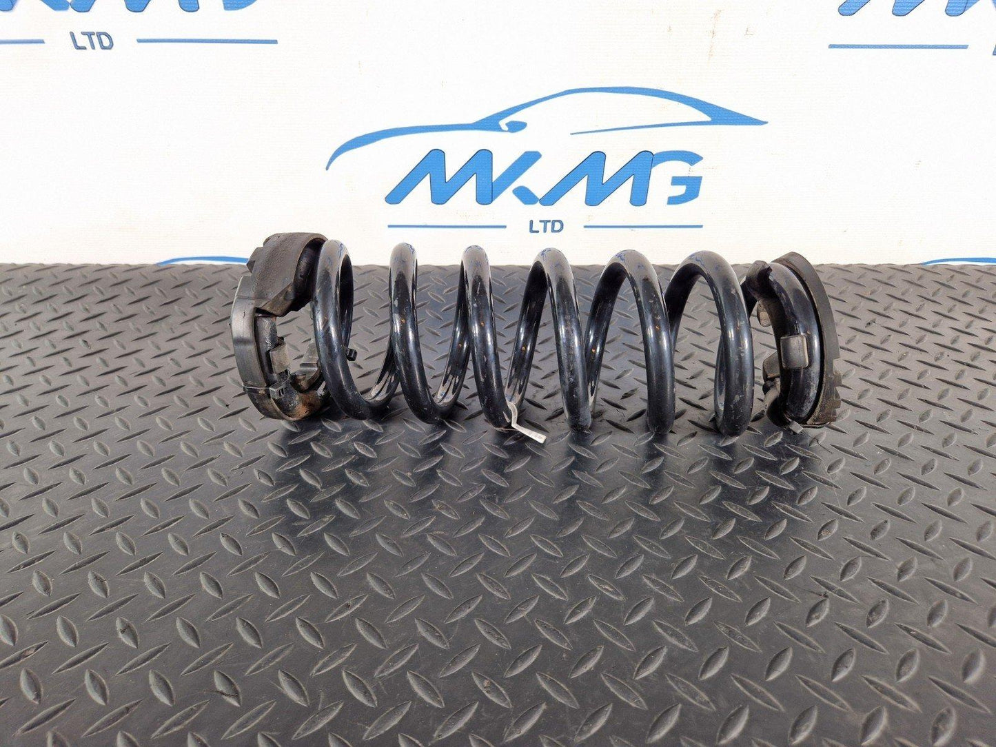 14-19 LAND ROVER L550 DISCOVERY GENUINE REAR RIGHT & LEFT SPRING FK725B749GB