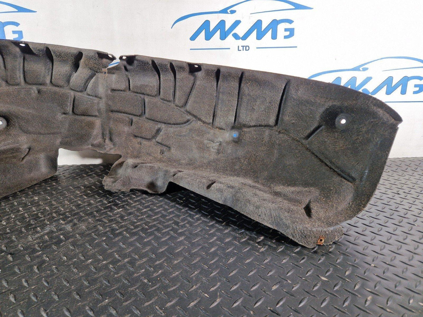 16-19 AUDI A4 B9 WHEEL ARCH LINER REAR RIGHT SPLASH GUARD 8W0810172G