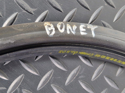 18-ON MERCEDES BENZ SPRINTER W907 W910 BONNET RUBBER SEAL A9108870000