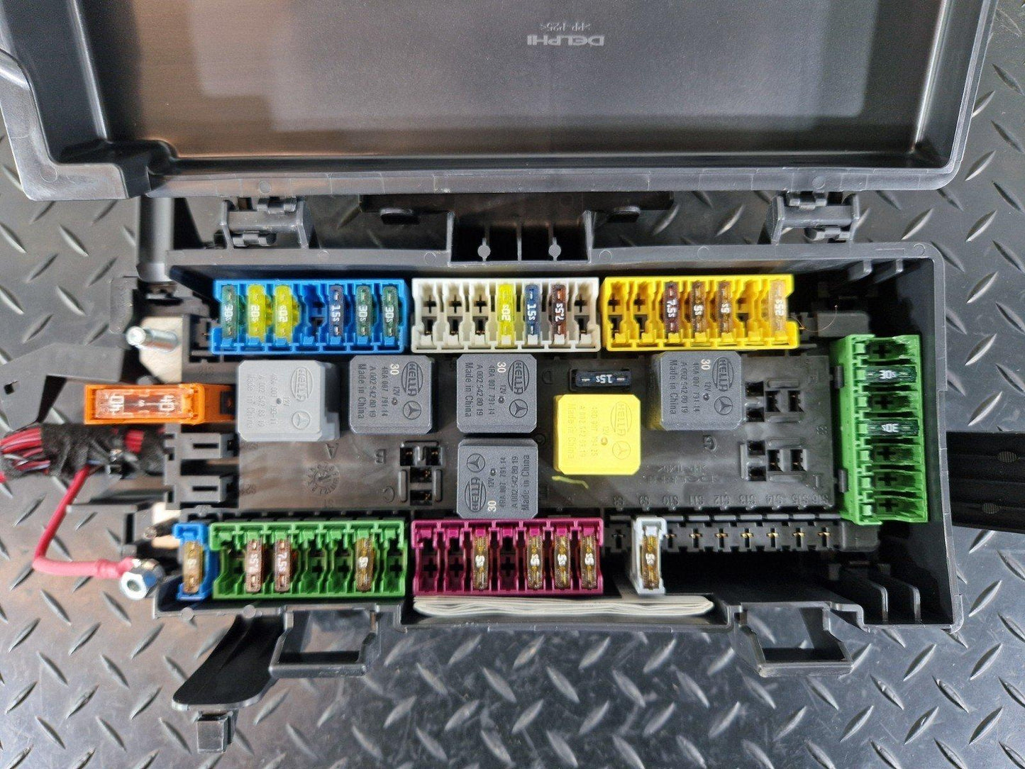 11-19 MERCEDES BENZ ML W166 FUSE BOX DISTRIBUTION CONTROL MODULE A1665460143