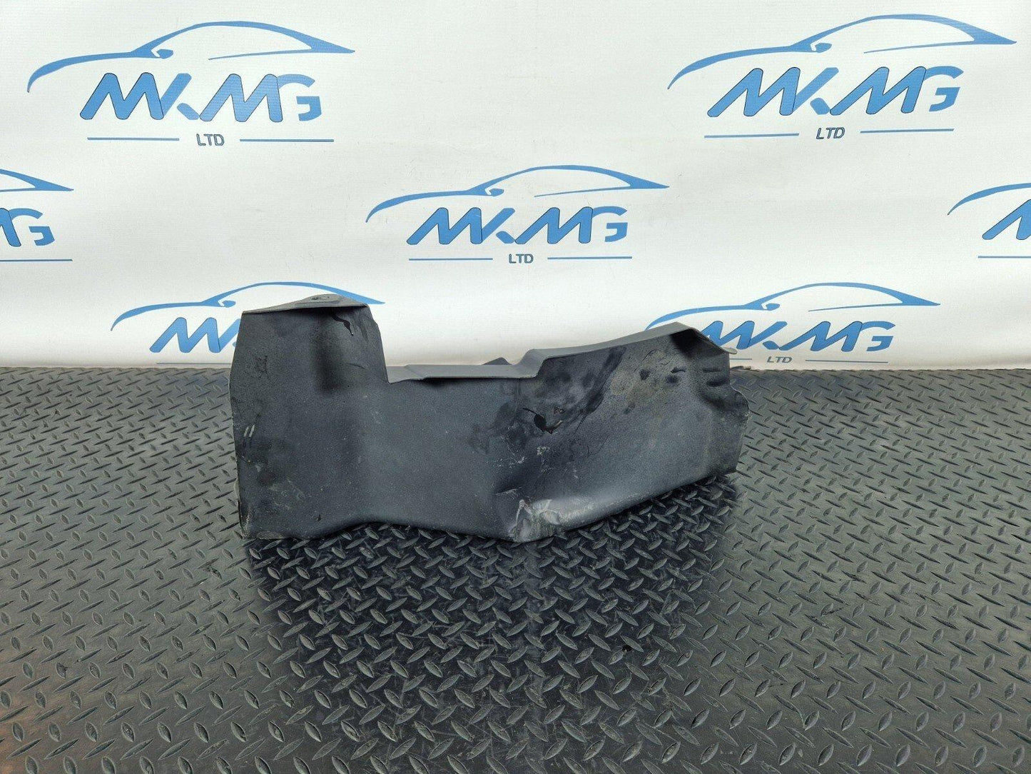 12-17 AUDI Q5 8R GENUINE OEM REAR RIGHT O/S UNDERBODY UNDERTRY TRIM 8R0825219B