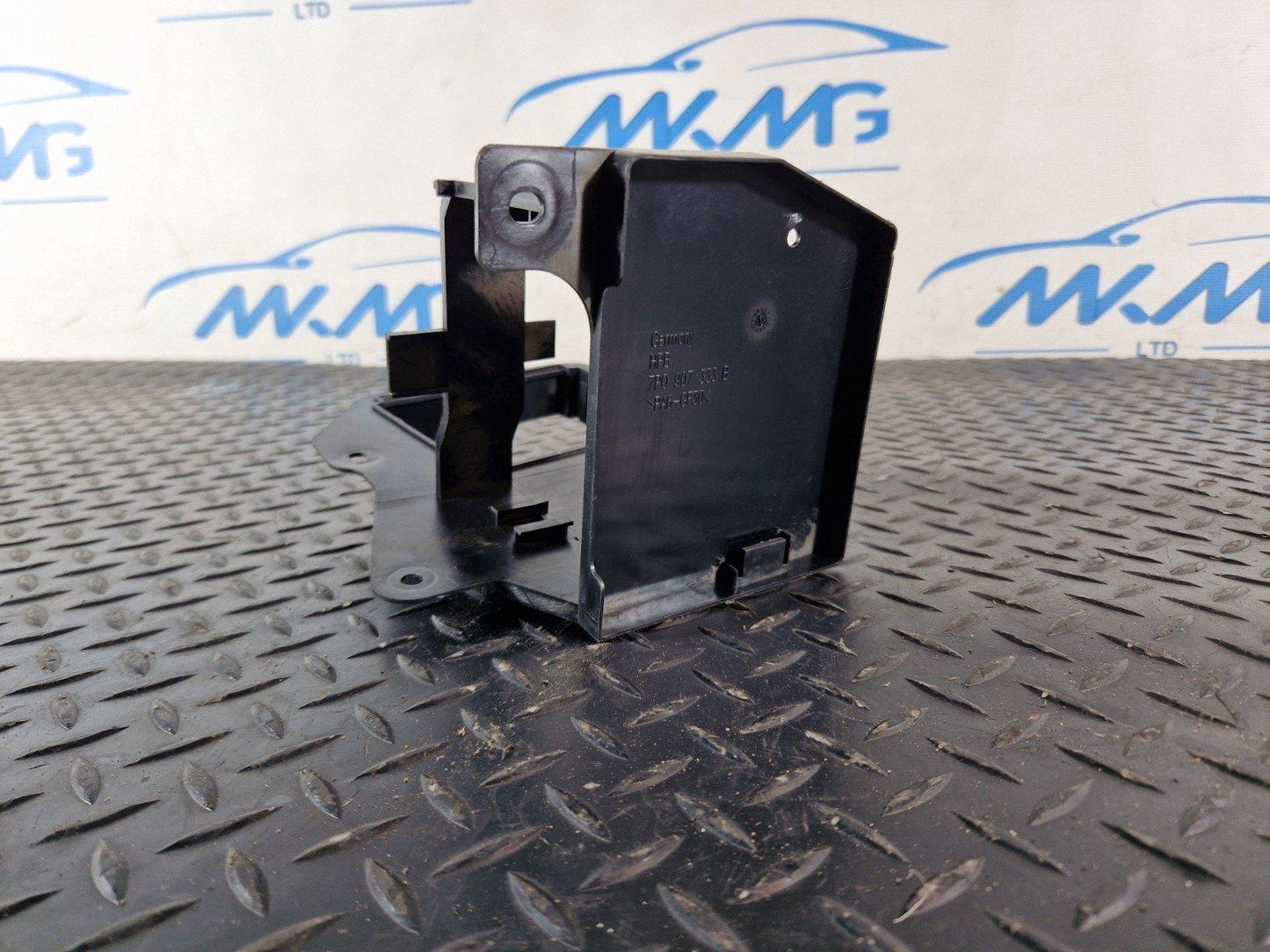 10-18 VW TOUAREG 7P GENUINE FUSE RELAY BOX 7P0907333B
