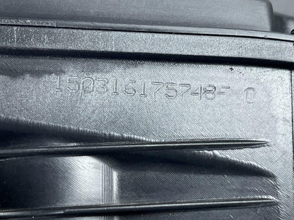 16-19 AUDI A4 B9 SALOON GENUINE 1.4 TFSI AIR FILTER BOX 8W0133835F
