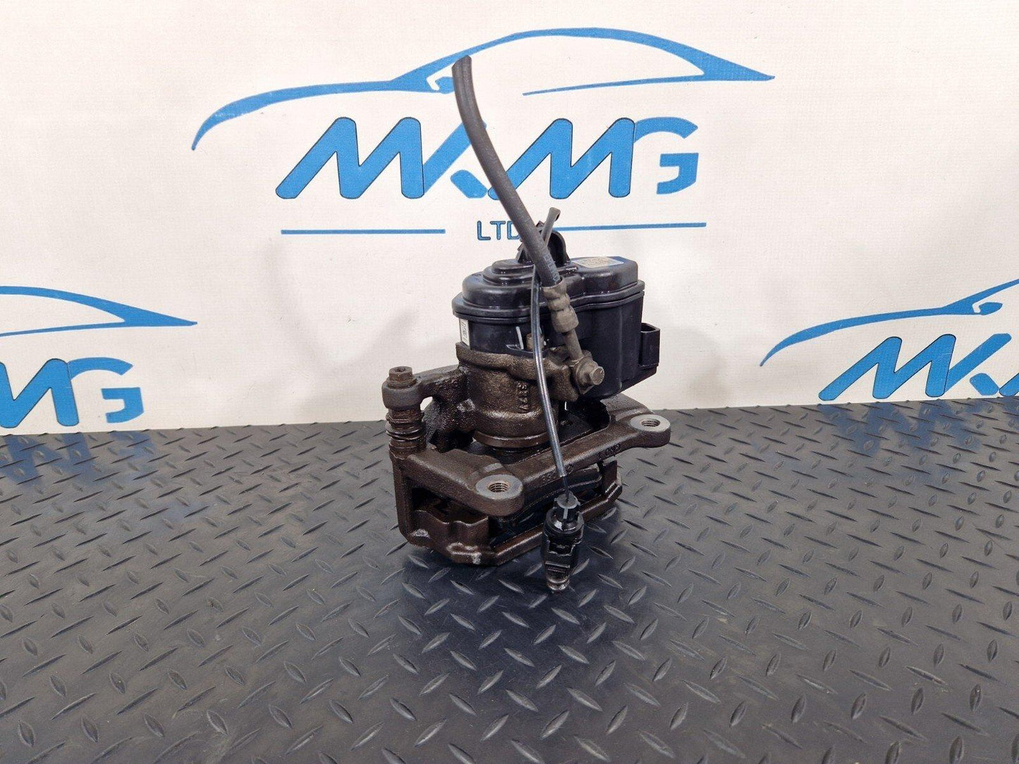 16-24 AUDI A5 F5 GENUINE REAR BRAKE CALIPER RIGHT DRIVER SIDE 8W0406AT