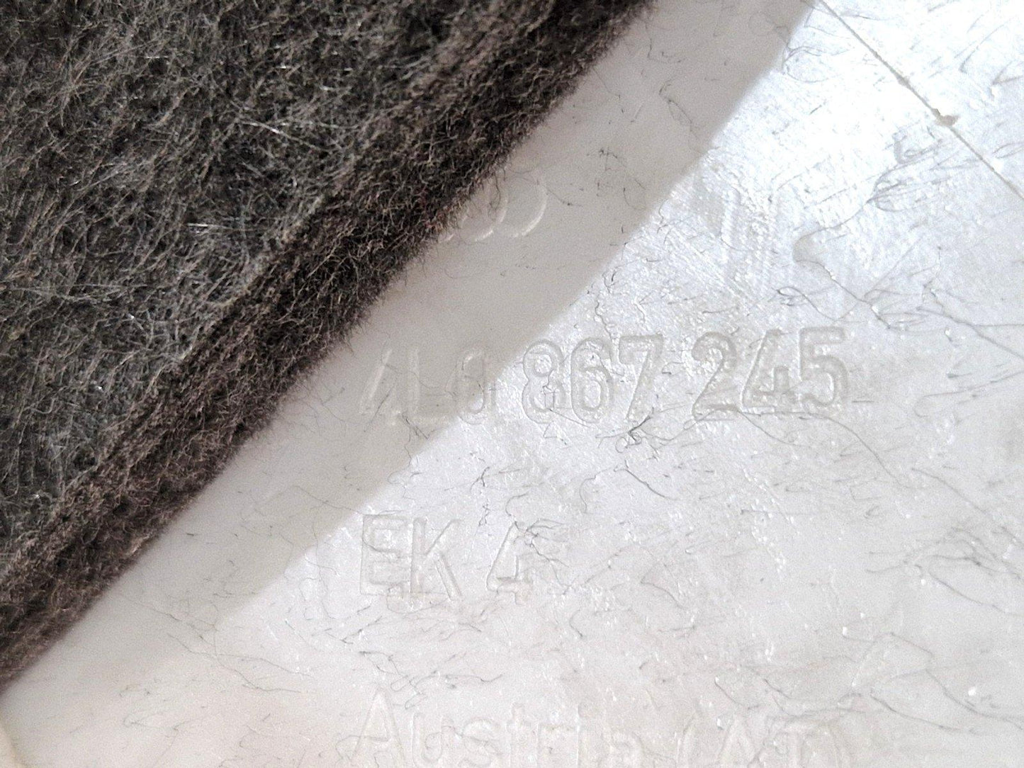 10-15 AUDI Q7 4L OEM REAR LEFT PILLAR TRIM 4L0867245