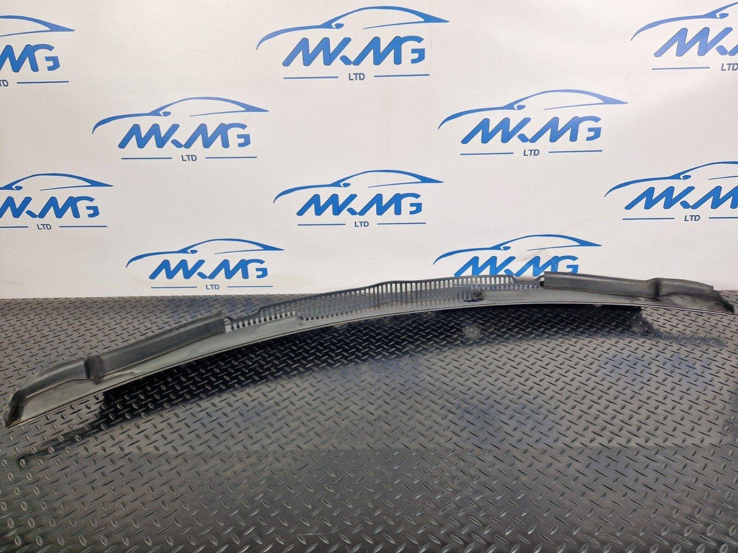 14-21 BMW 2 SERIES F45 F46 FRONT WINDSCREEN SCUTTLE PANEL 7301016 7305485
