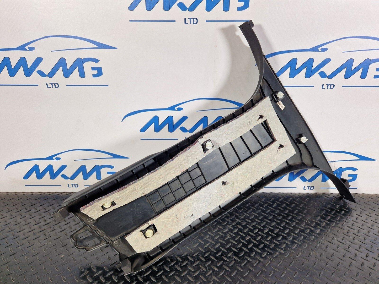 BMW 2 SERIES GRAN COUPE F44 COLUMN BOTTOM COVER LEFT SIDE B PILLAR TRIM 7475575