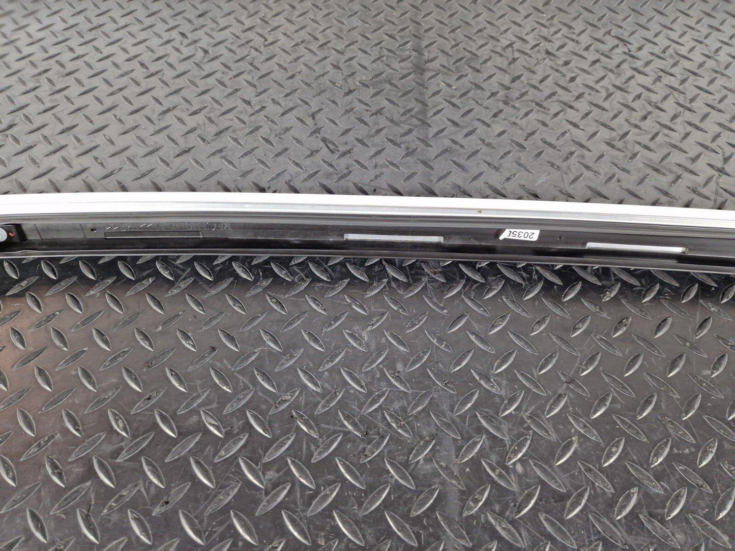 14-20 MERCEDES BENZ GLA 200 X156 OEM RIGHT DRIVER SIDE O/S ROOF RAIL A1568900493