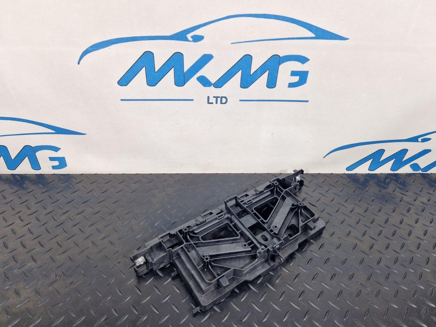 16-23 AUDI S5 A5 F5 B9 GENUINE MMI SCREEN MOUNT BRACKET