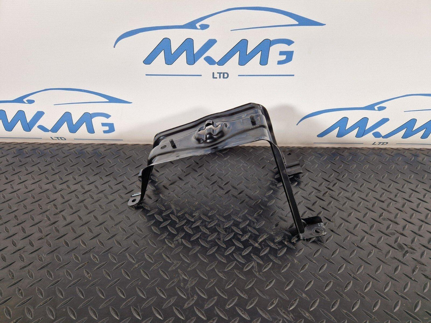 16-24 AUDI A5 F5 CONVERTIBLE SPARE WHEEL MOUNT BRACKET 8W7802715