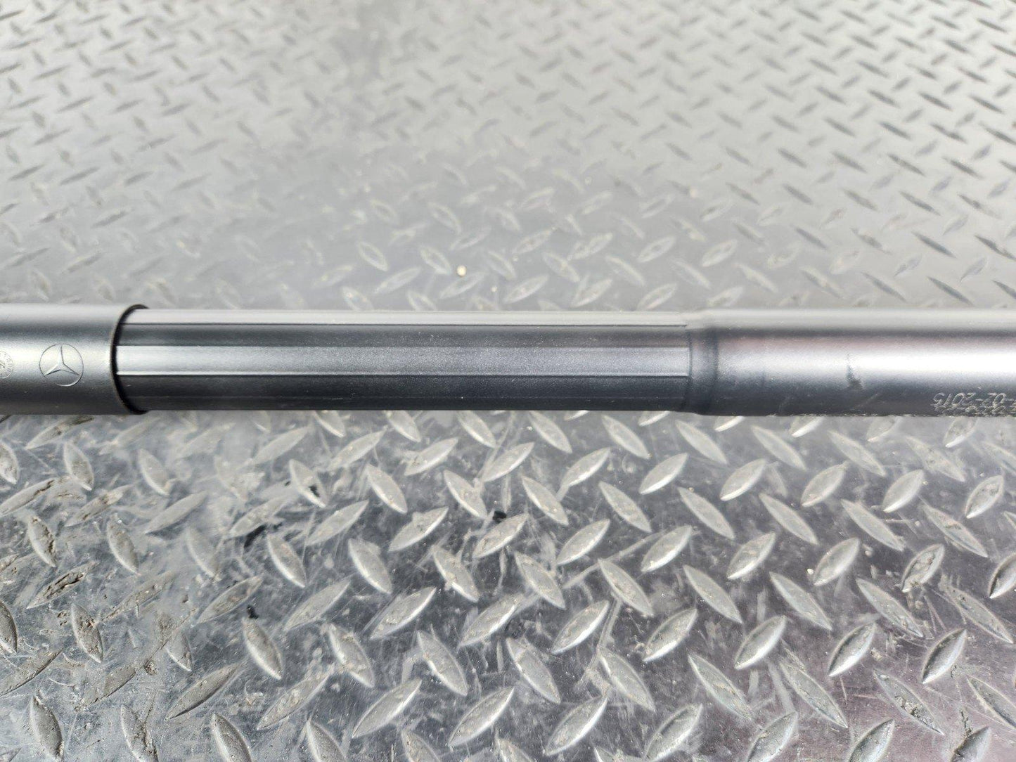 11-19 MERCEDES BENZ ML W166 REAR LEFT N/S/R  TAILGATE GAS STRUT A1669803664