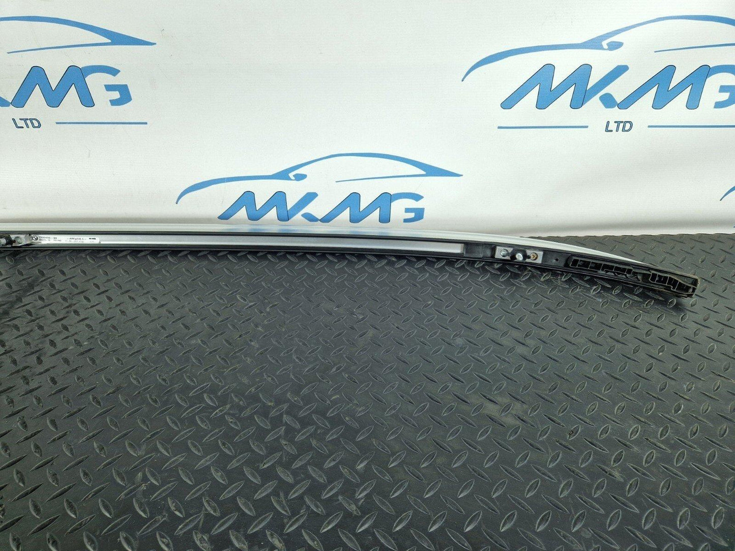 16-22 BMW X1 F48 GENUINE LEFT PASSENGER N/S ROOF RAIL TRIM 7356433