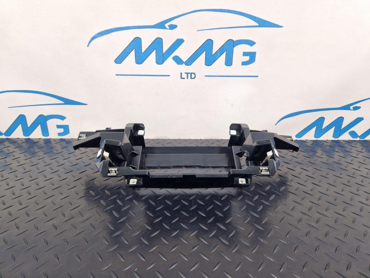 2018-ON MERCEDES BENZ SPRINTER W907 W910 RADIO FRAME MERCEDES A9108270600