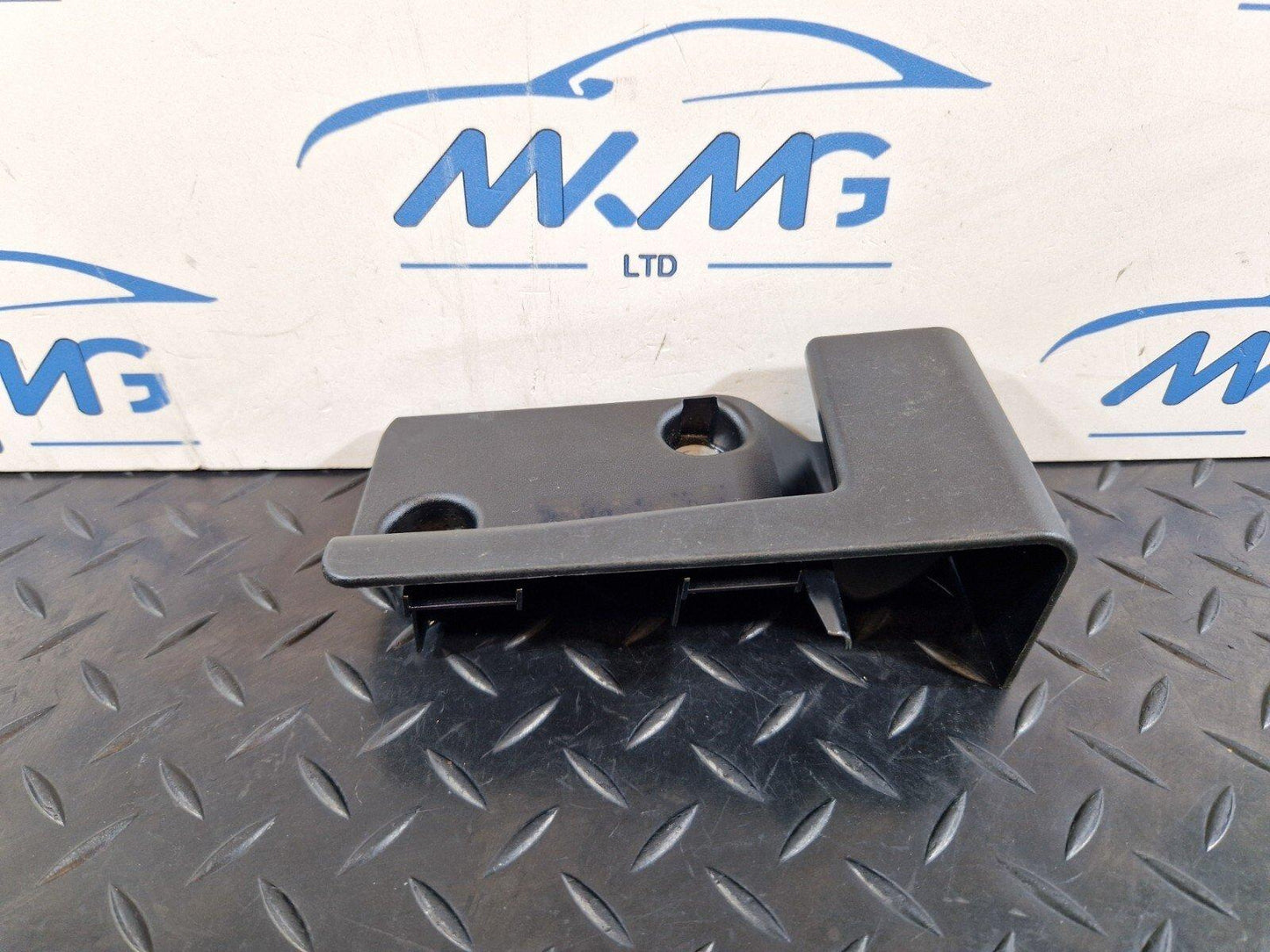18-ON MERCEDES BENZ A CLASS W177 TRUNK BOOT HITCH RIGHT TRIM PANEL A1776801600
