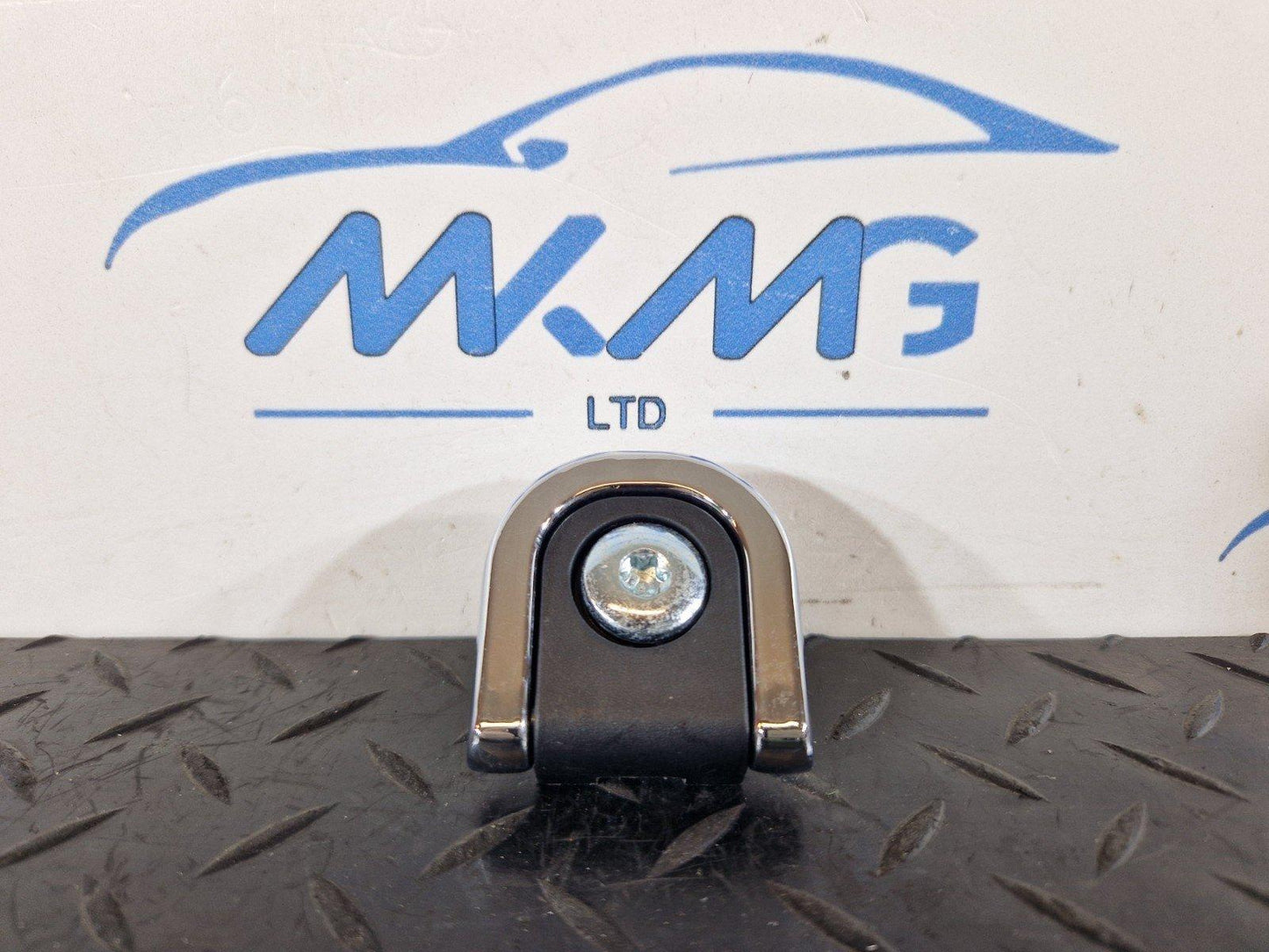 19-ON RANGE ROVER EVOQUE L551 GENUINE TRUNK BOOT TIE DOWN CARGO HOOKS X4