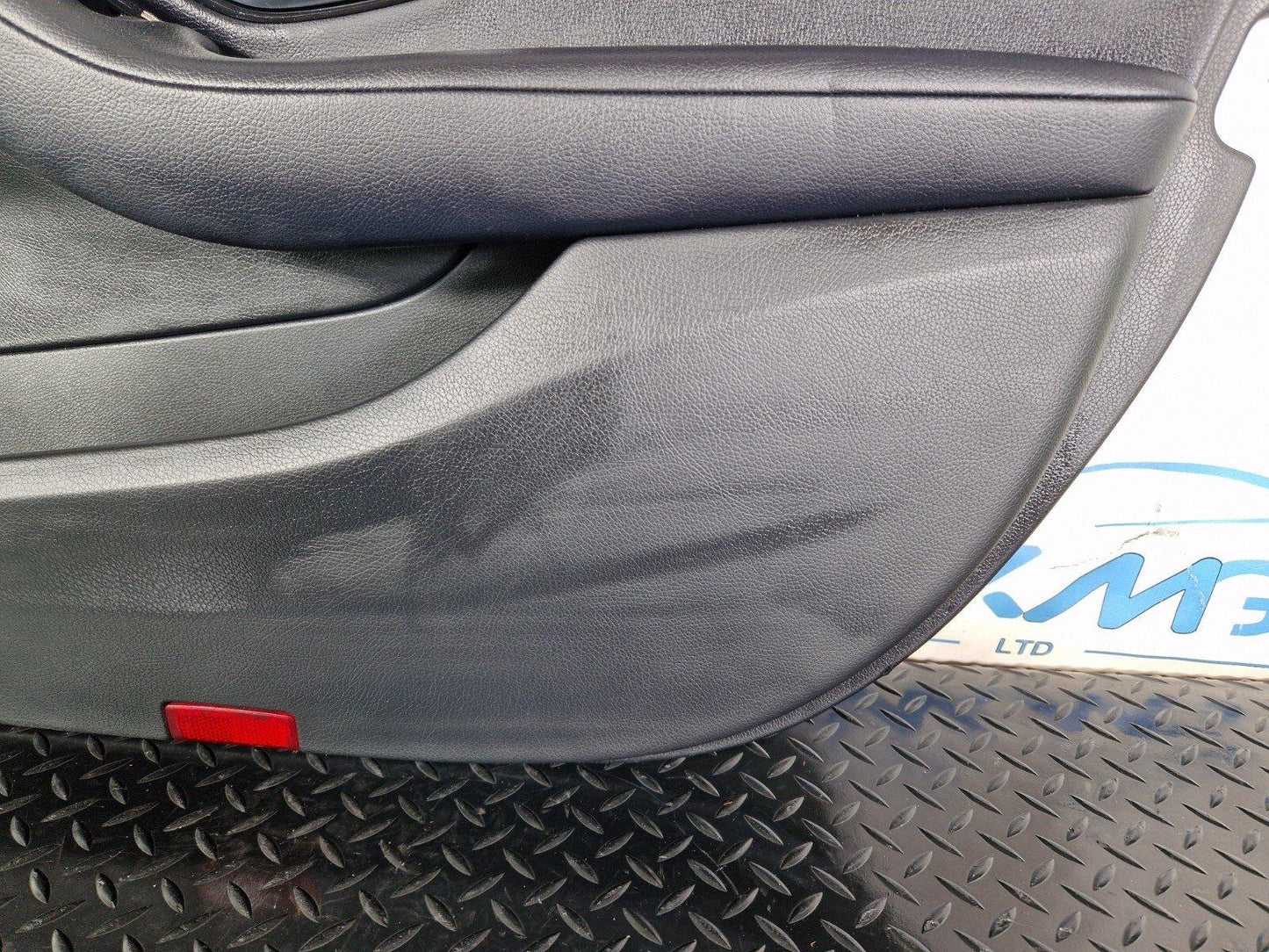 14-21 MERCEDES BENZ C200 W205 FRONT DRIVERS SIDE DOOR CARD BLACK LEATHER
