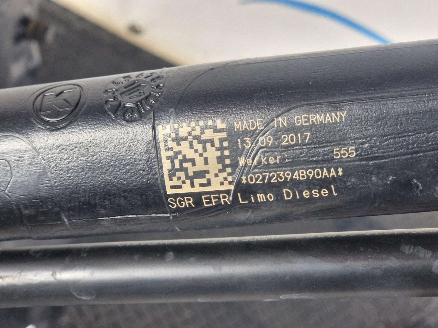 16-19 AUDI A4 B9 DIESEL GENUINE OEM FUEL TANK WITH PUMP 8W0201021CG
