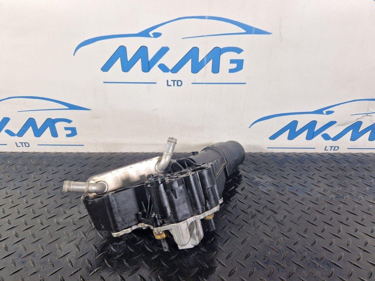 19-ON MERCEDES BENZ B CLASS W247 OIL FILTER HOUSING A6541800165 A6541806100