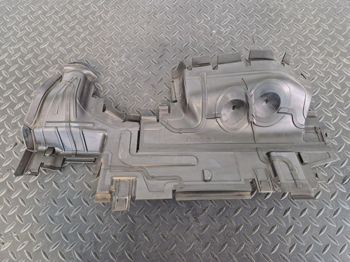 16-20 AUDI Q7 4M GENUINE AIR GUIDE RADIATOR 4M0121283CK