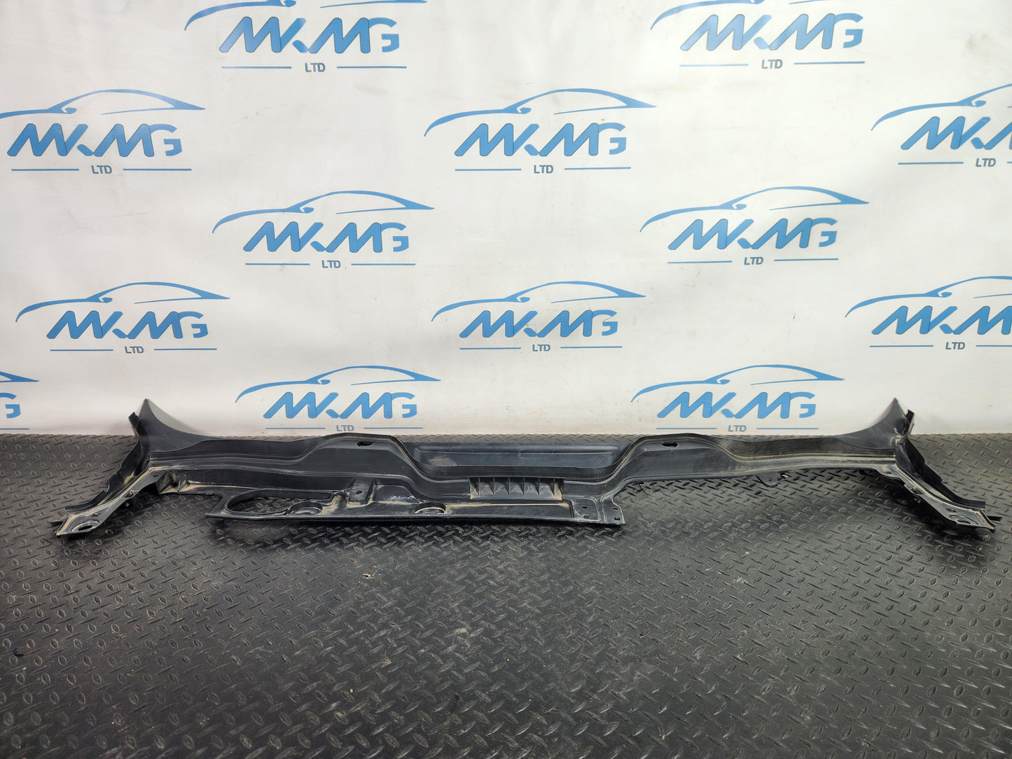 Land Rover Range Rover Evoque L551 SUV Windscreen Scuttle Panel Trim K8D24105B