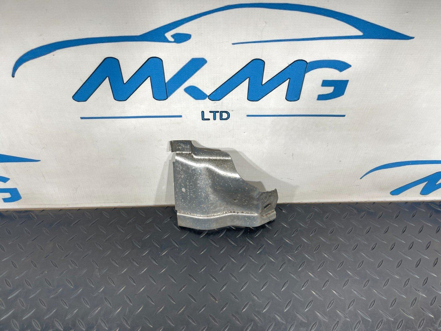 14-21 MERCEDES C350h W205 TRANSMISSION CASE SCREENING PLATE A2122710088