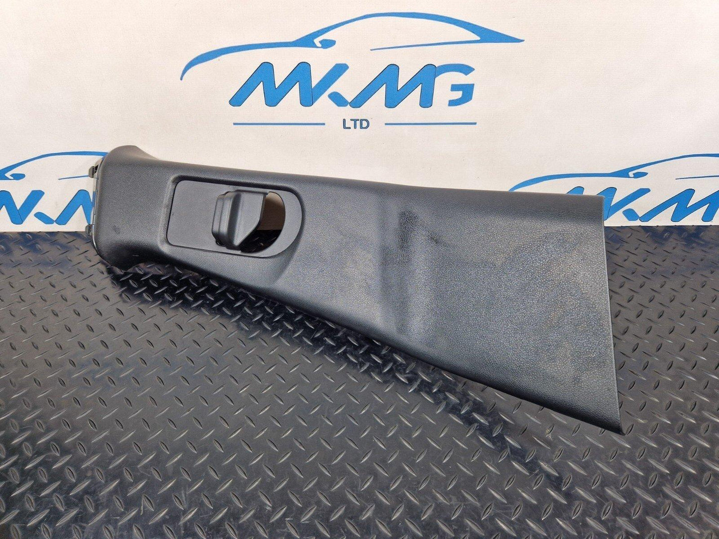 14-20 MERCEDES BENZ GLA X156 FRONT RIGHT DRIVER SIDE B-PILLAR TRIM A1566904200