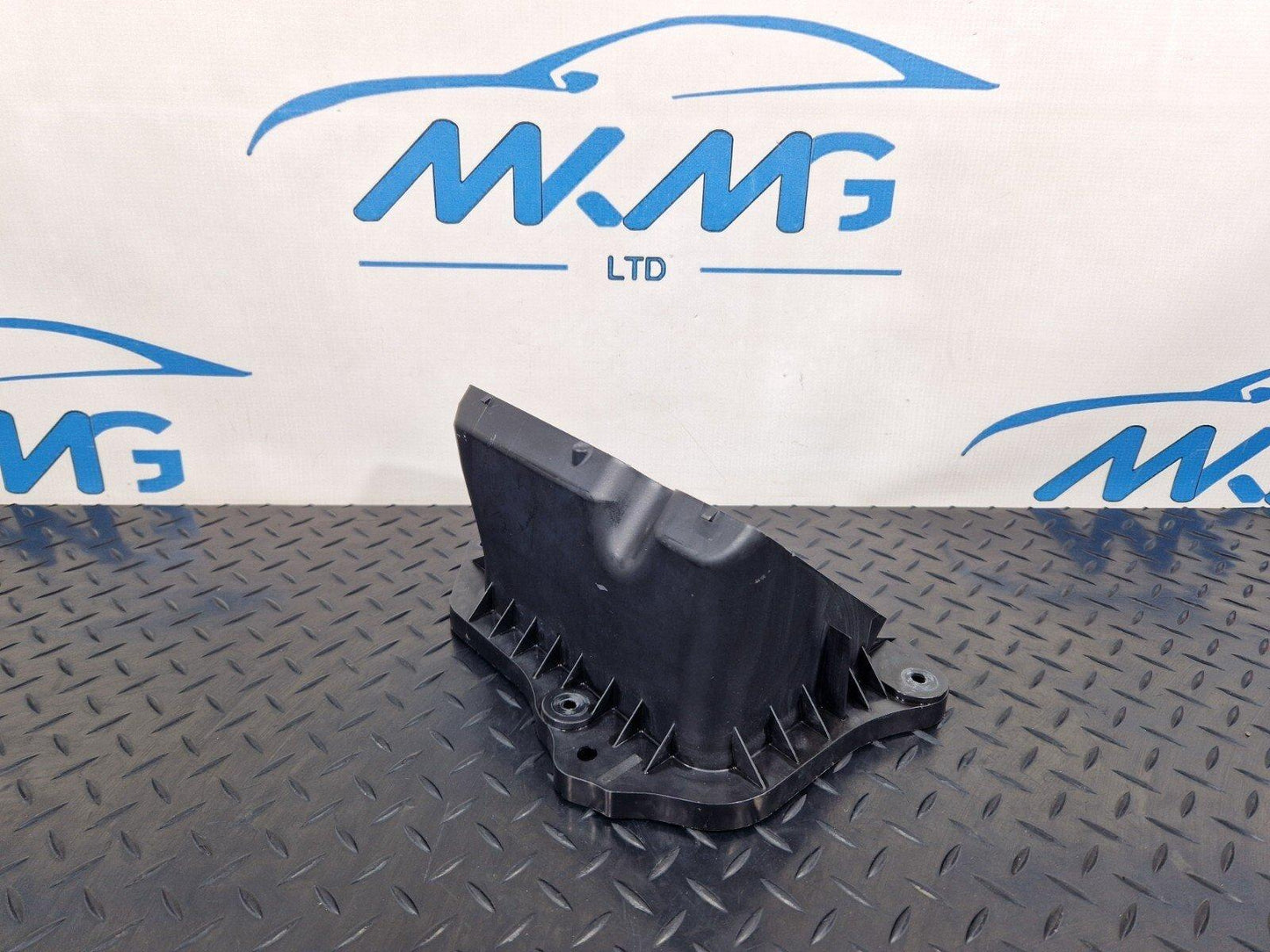 16-23 AUDI A5 F5 SPORTBACK S-LINE GENUINE FRONT AIR INTAKE DUCT VENT 8W2819904A