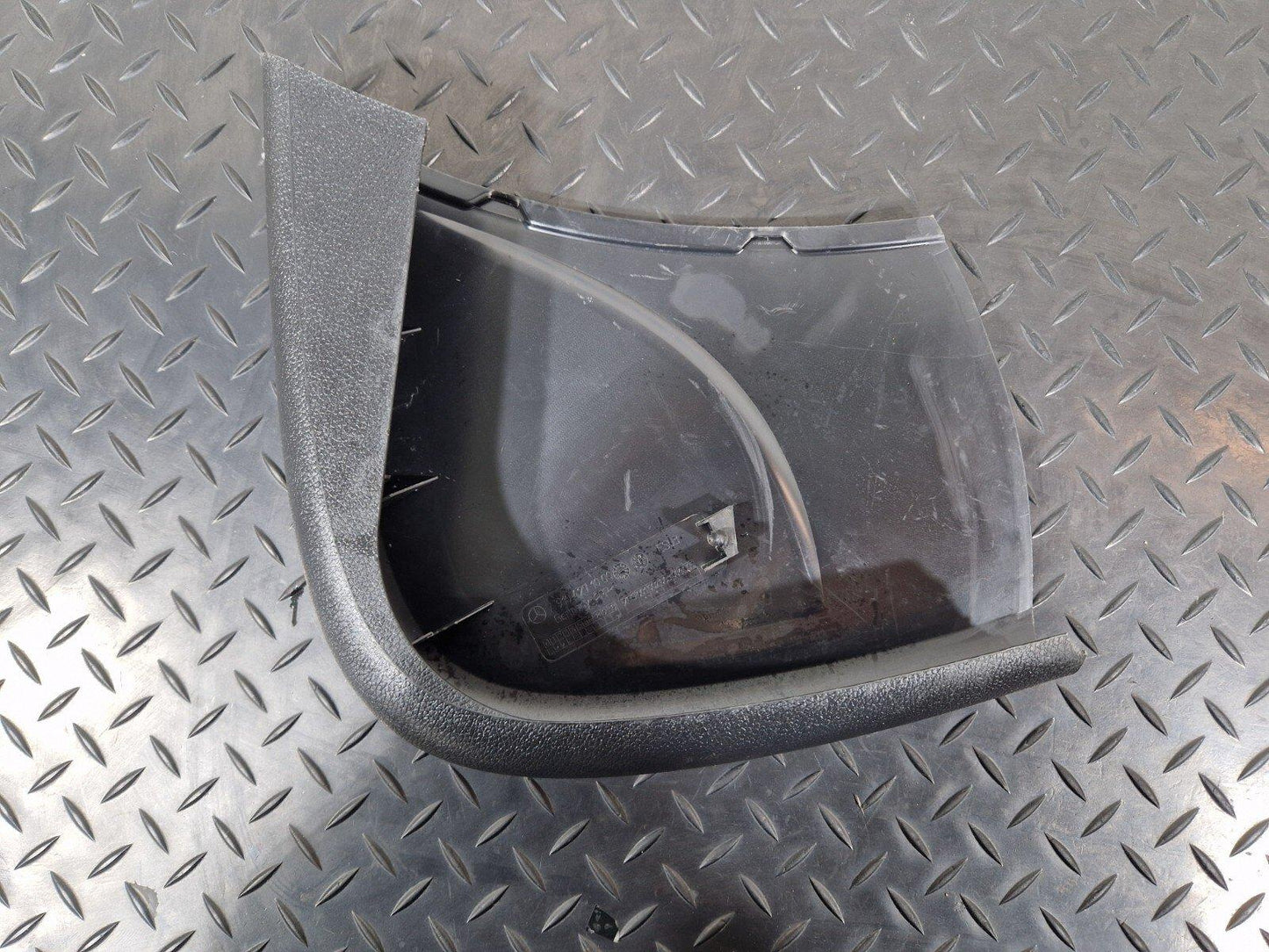 18-ON MERCEDES BENZ SPRINTER  W907 HAND BRAKE LEVER TRIM A9104271000