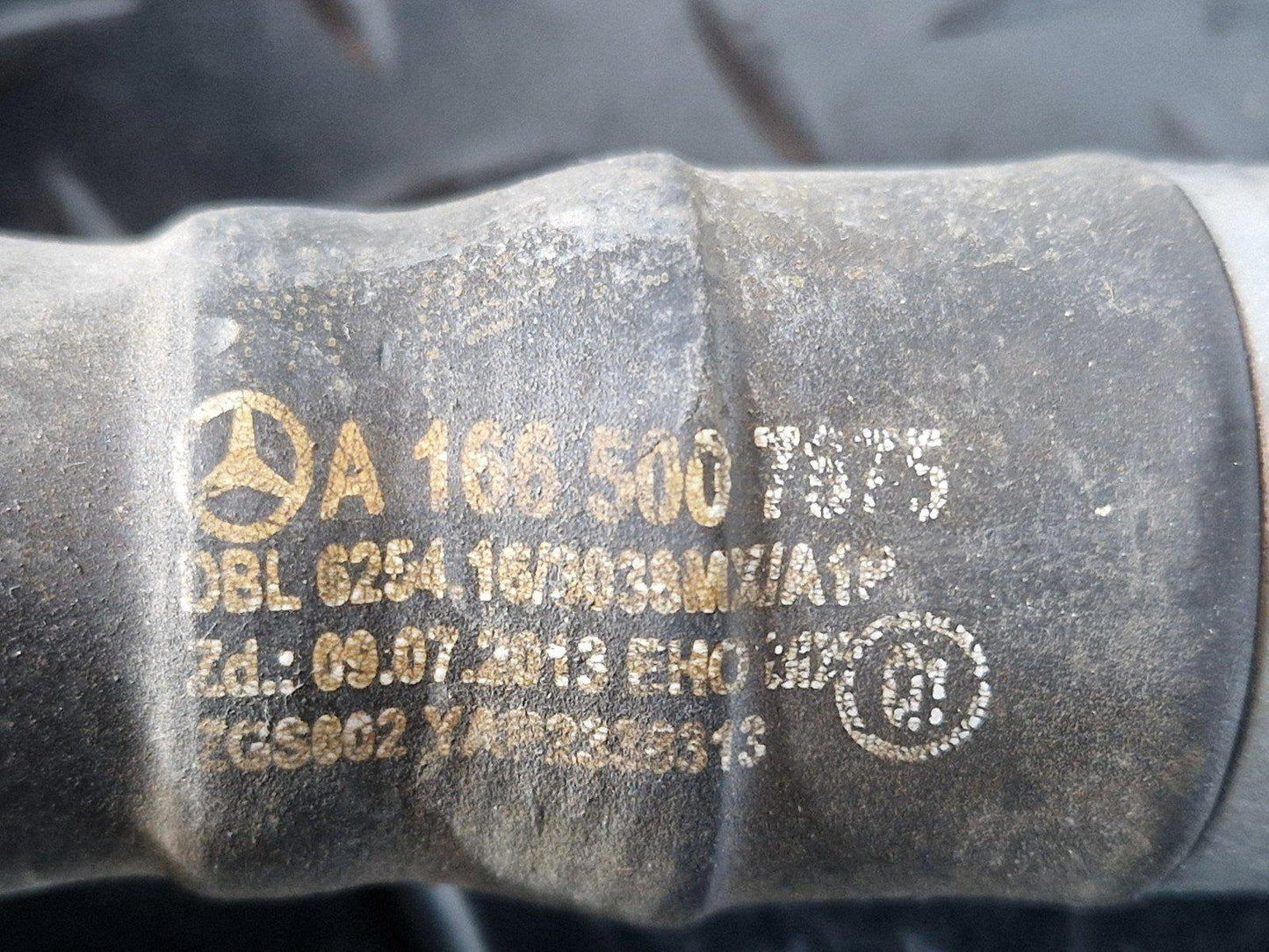 16-19 MERCEDES BENZ GLE W166 GENUINE HOSE PIPE A1665007875