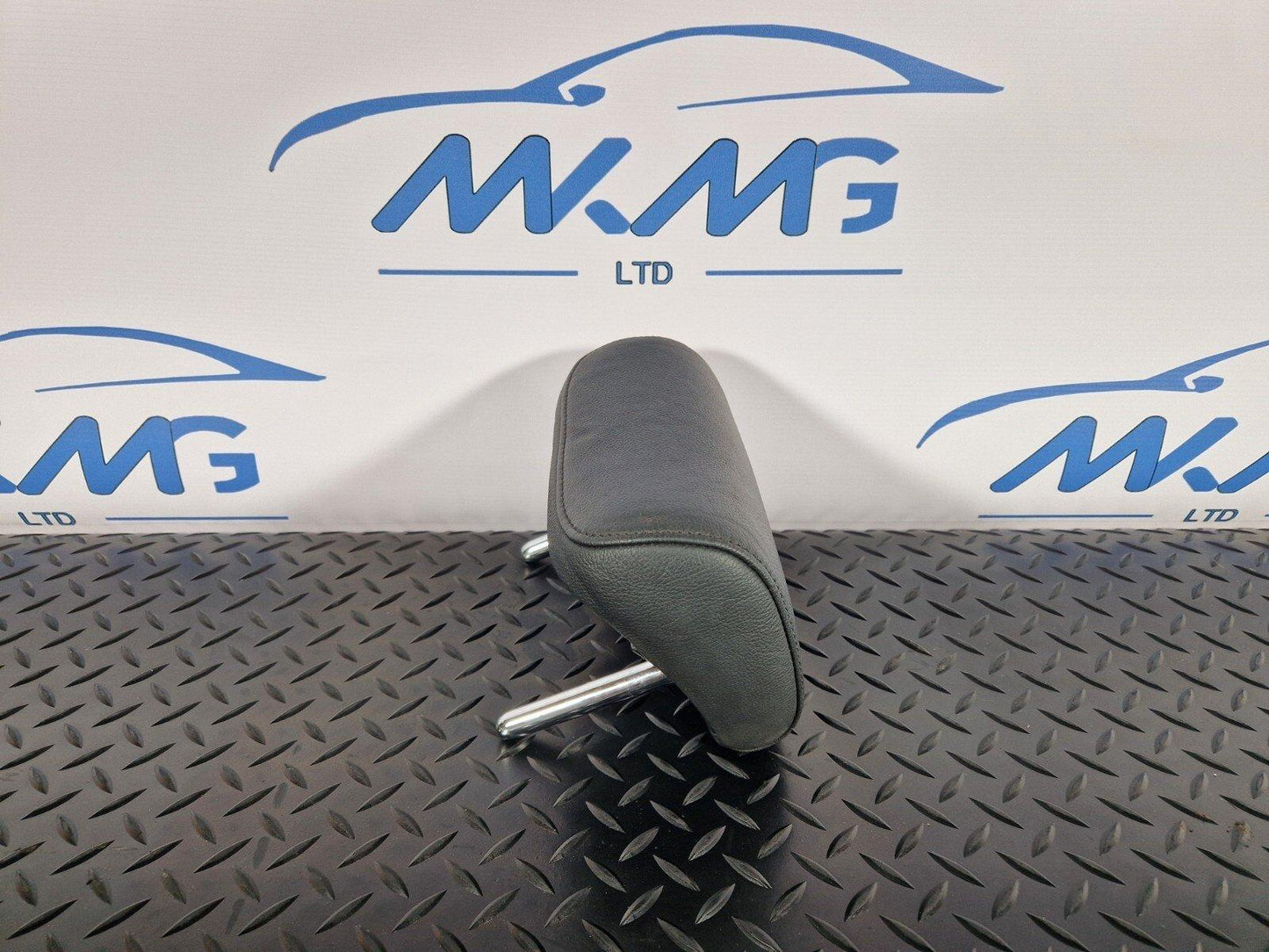 12-18 AUDI A6 C7 REAR SEAT MIDDLE CENTRE HEADREST BLACK LEATHER 4G0885975C