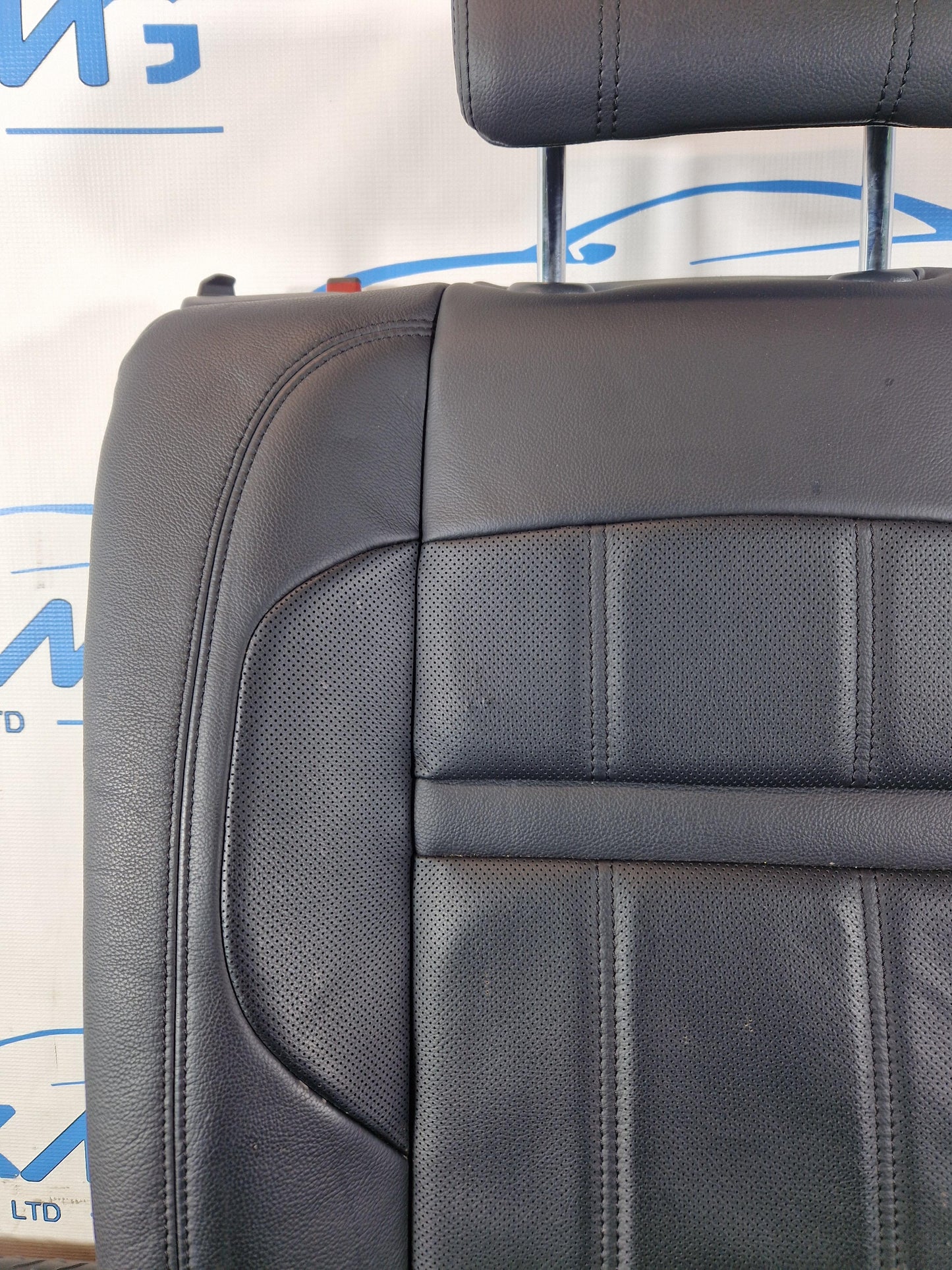 19-ON RANGE ROVER EVOQUE L551 REAR RIGHT O/S/R BLACK LEATHER SEAT BACKREST