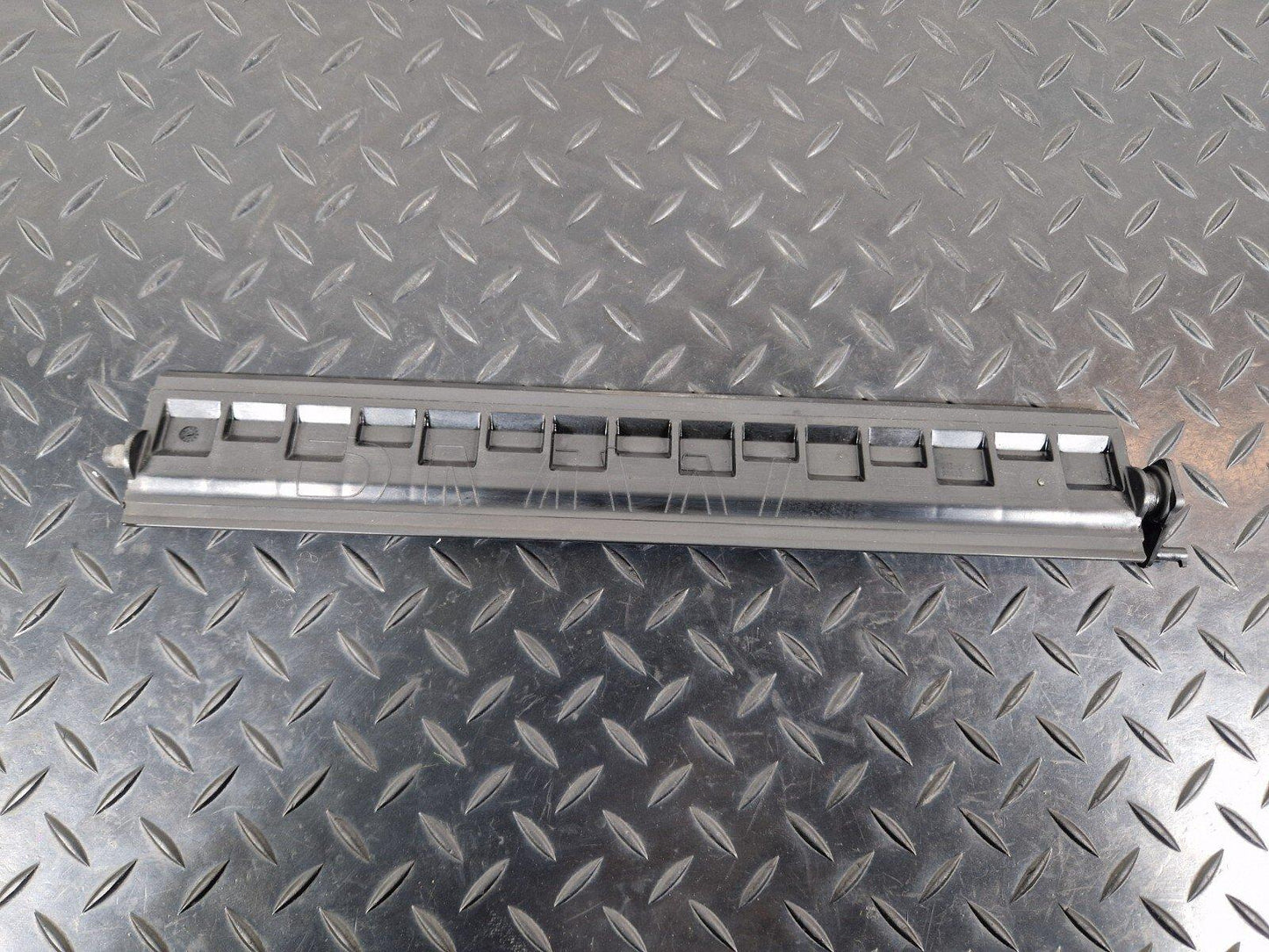 14-21 BMW 2 SERIES GRAN TOURER F45 F46 AIR DUCT SHUTTER GRILL FLAP 1L 8499973
