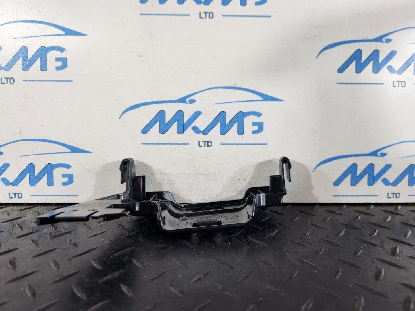 16-20 AUDI Q7 4M INTERIOR RIGHT A-PILLAR SPEAKER TRIM BRACKET 4M0867192