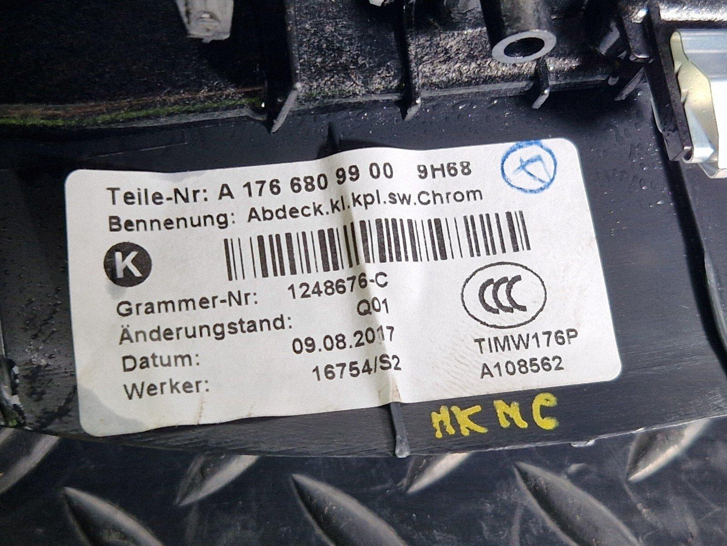 14-20 MERCEDES BENZ GLA 200 X156 OEM GENUINE CENTRE CONSOLE TRIM A1766809900