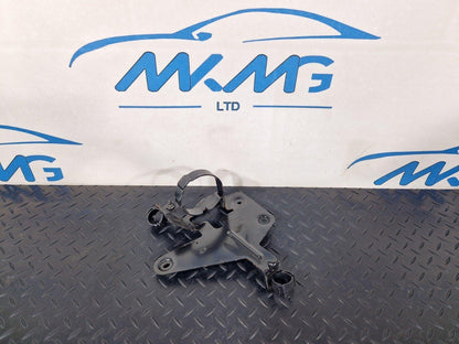 12-18 AUDI A6 C7 PASSENGER LEFT FRONT COOLANT PUMP BRACKET MOUNT 4G0145879N