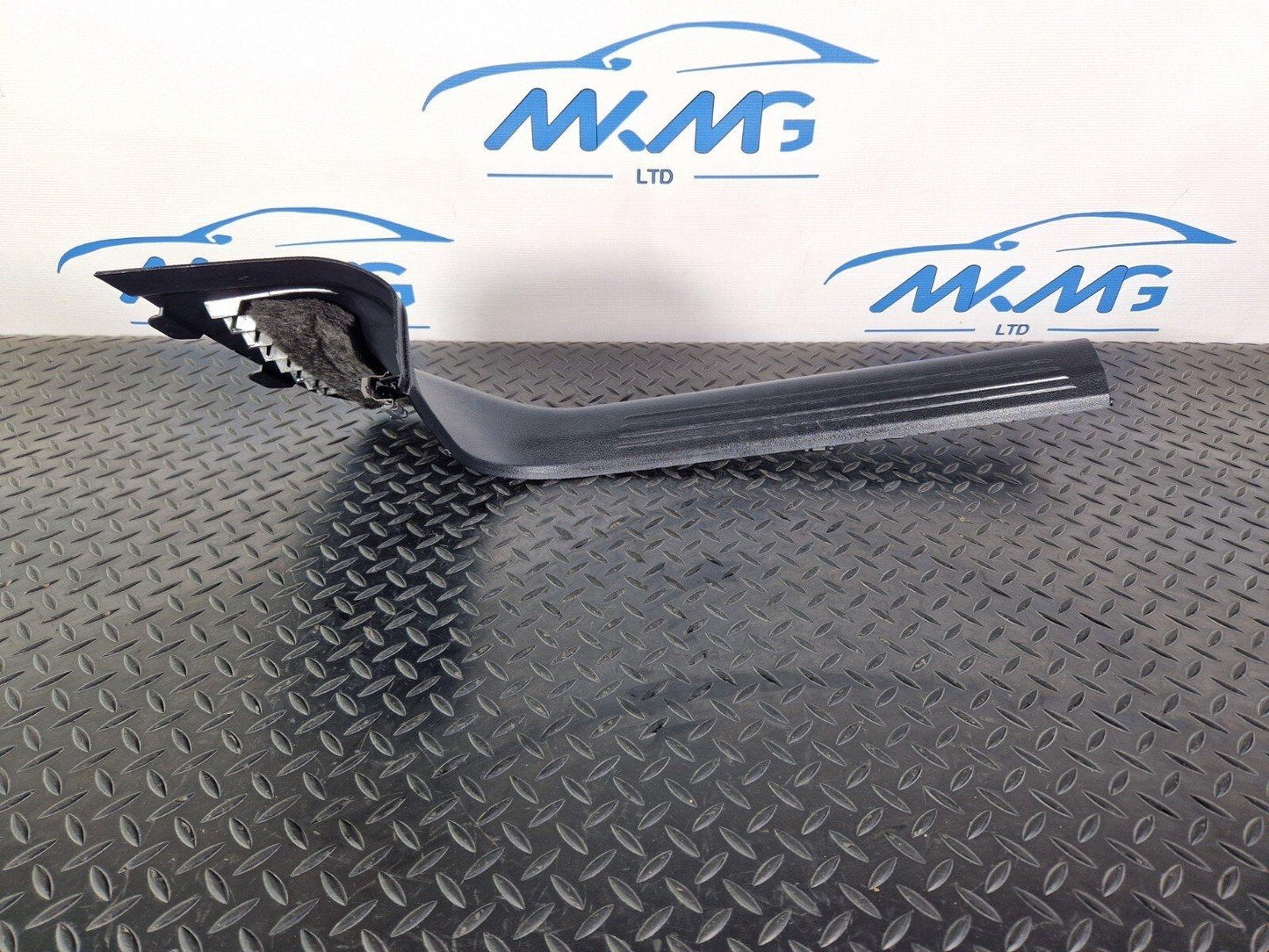 MERCEDES A-CLASS W177 FRONT LEFT LOWER SIDE SILL COVER TRIM PANEL A1776802300