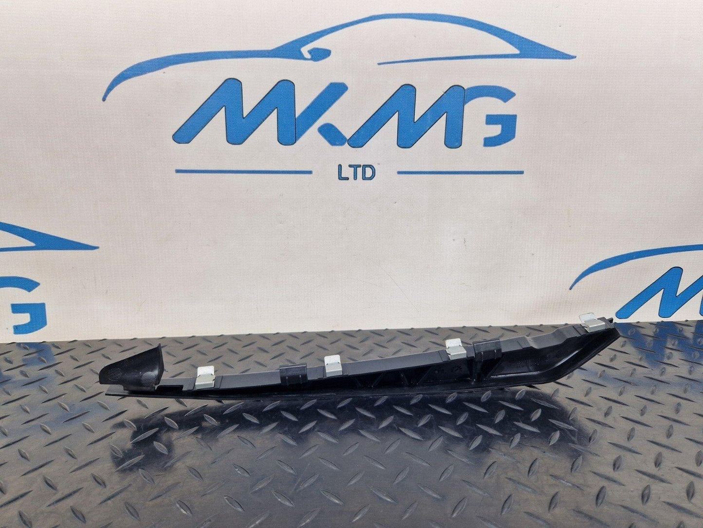 16-23 AUDI A5 F5 SPORTBACK REAR LEFT DOOR WEATHERSTRIP SEAL BRACKET 8W8839151