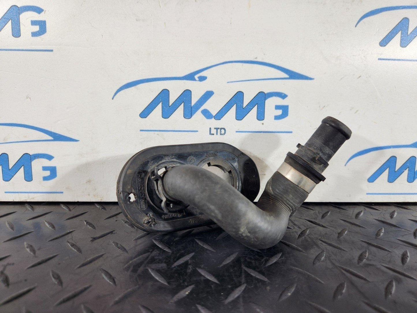 16-19 AUDI A4 B9 GENUINE OEM AIR CON HEATER COOLANT HOSES & GROMMET 8W0122291AH