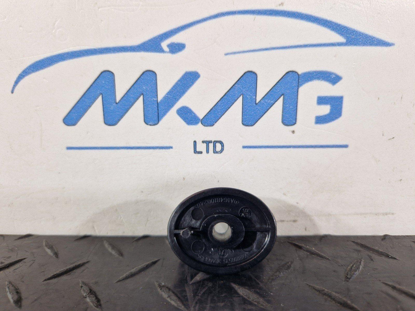11-19 MERCEDES BENZ ML W166 REAR BOOT HOOK BAG HANGER A1648100240