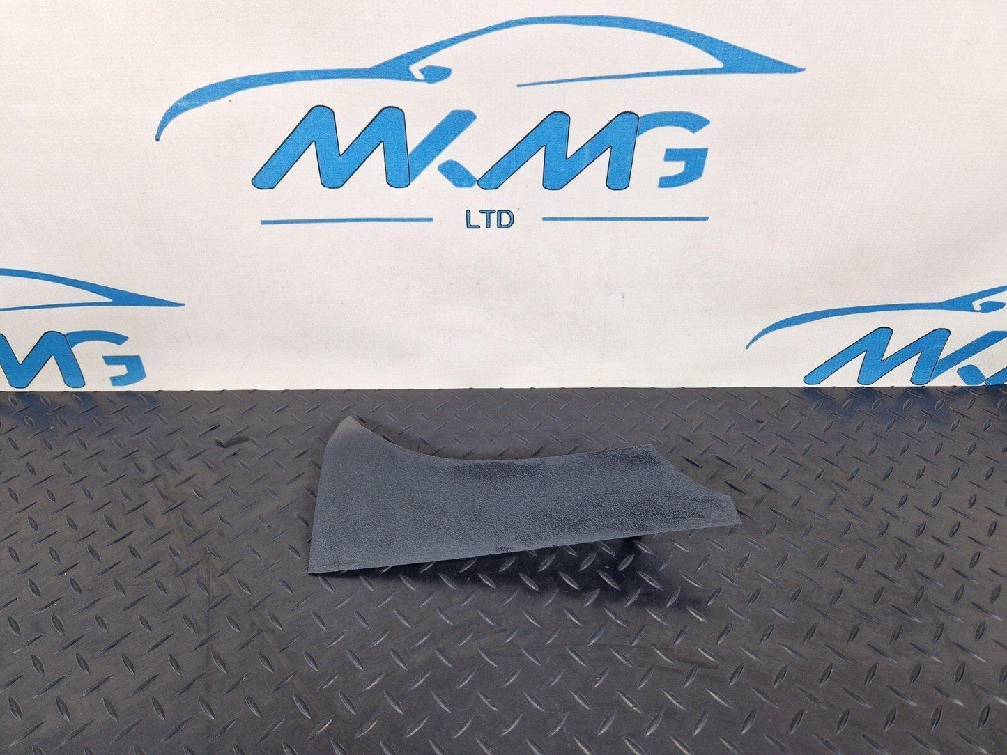 18-ON MERCEDES BENZ SPRINTER W907 W910 RIGHT O/S LOWER TRIM PANEL A9106803200