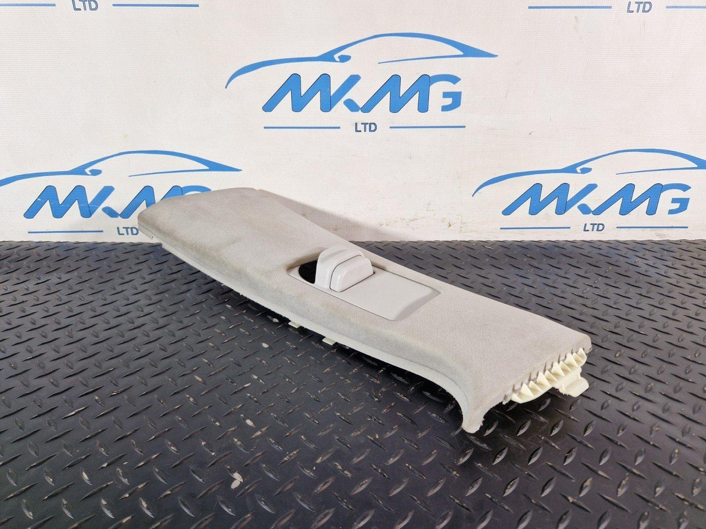 11-19 MERCEDES BENZ GLE ML W166  LEFT SIDE B-PILLAR TRIM COVER A1668680100