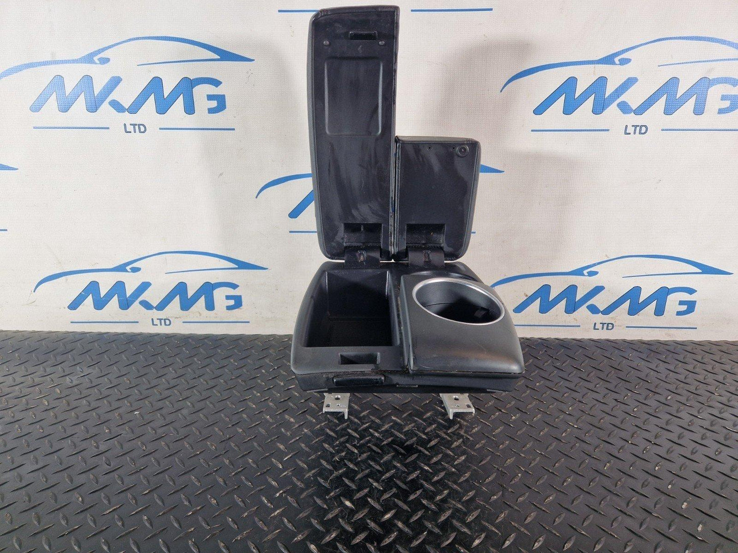 10-15 AUDI Q7 4L GENUINE CENTER CONSOLE LEATHER ARMREST CUP HOLDER 4L2864207N