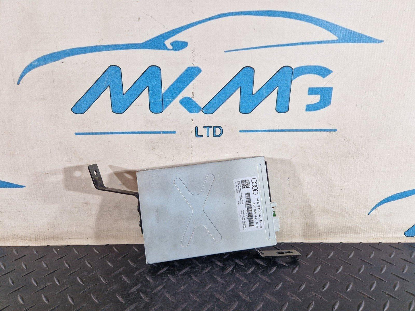 10-15 AUDI Q7 4L GENUINE REAR VIEW CAMERA CONTROL MODULE ECU 4L0910441B
