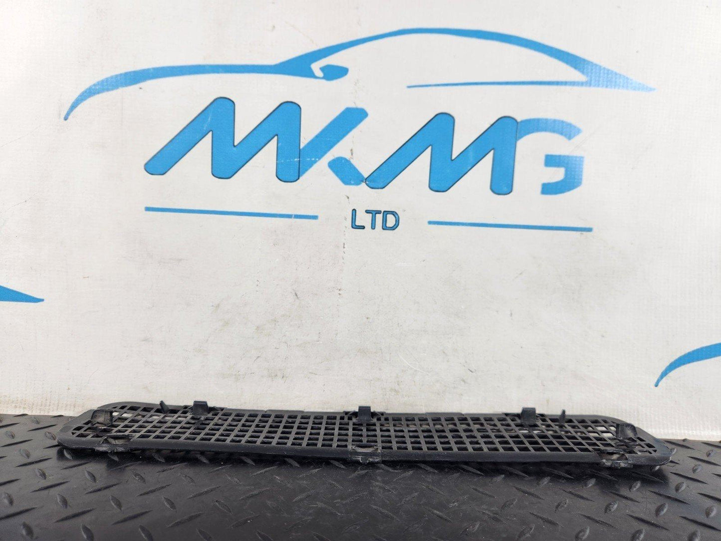 MERCEDES VITO W447 GENUINE AIR INTAKE DUCT GRILL A4478308402