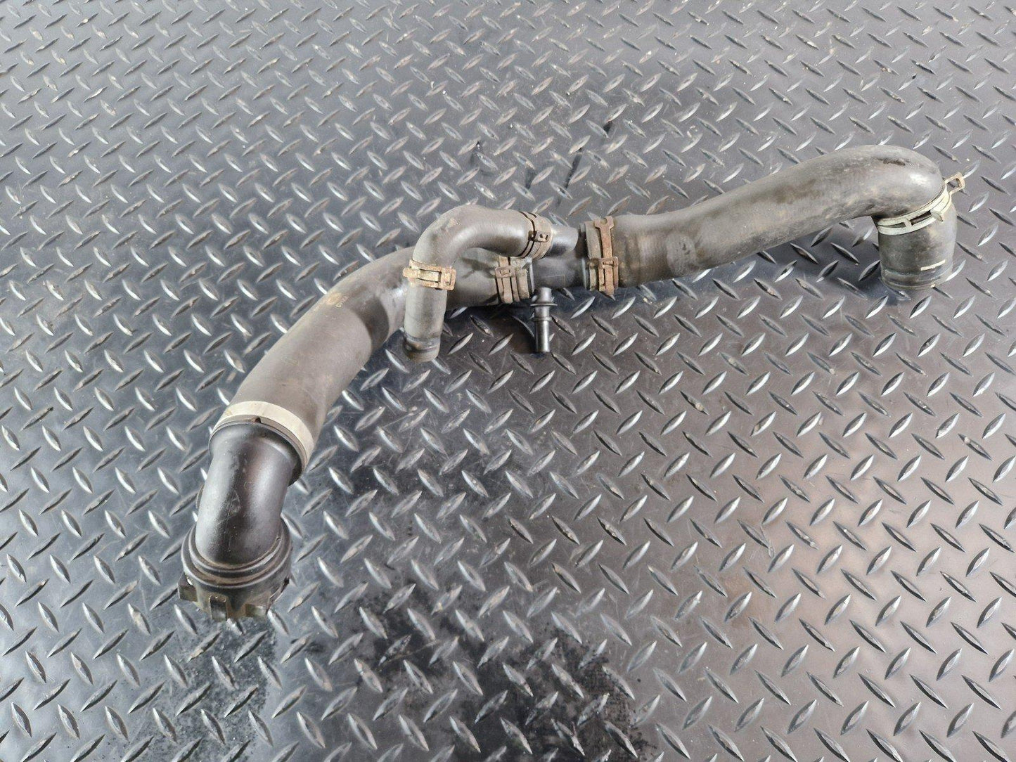 13-23 RANGE ROVER SPORT L494 WATER COOLANT PIPE HOSE CPLA-8286-CA