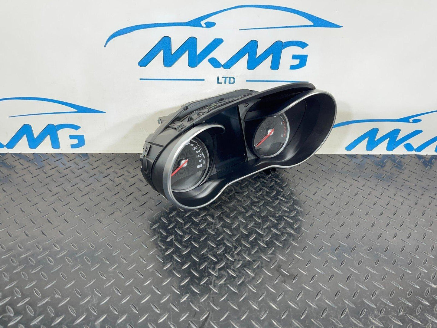 14-21 MERCEDES BENZ C300h W205 INSTRUMENT CLUSTER SPEEDO CLOCKS A2059001618