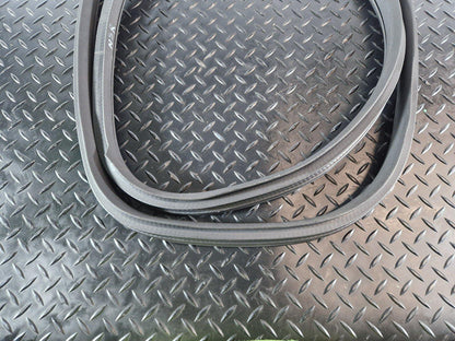 16-22 MERCEDES BENZ X253 REAR DOOR RUBBER SEAL FITS LEFT & RIGHT A2536970251