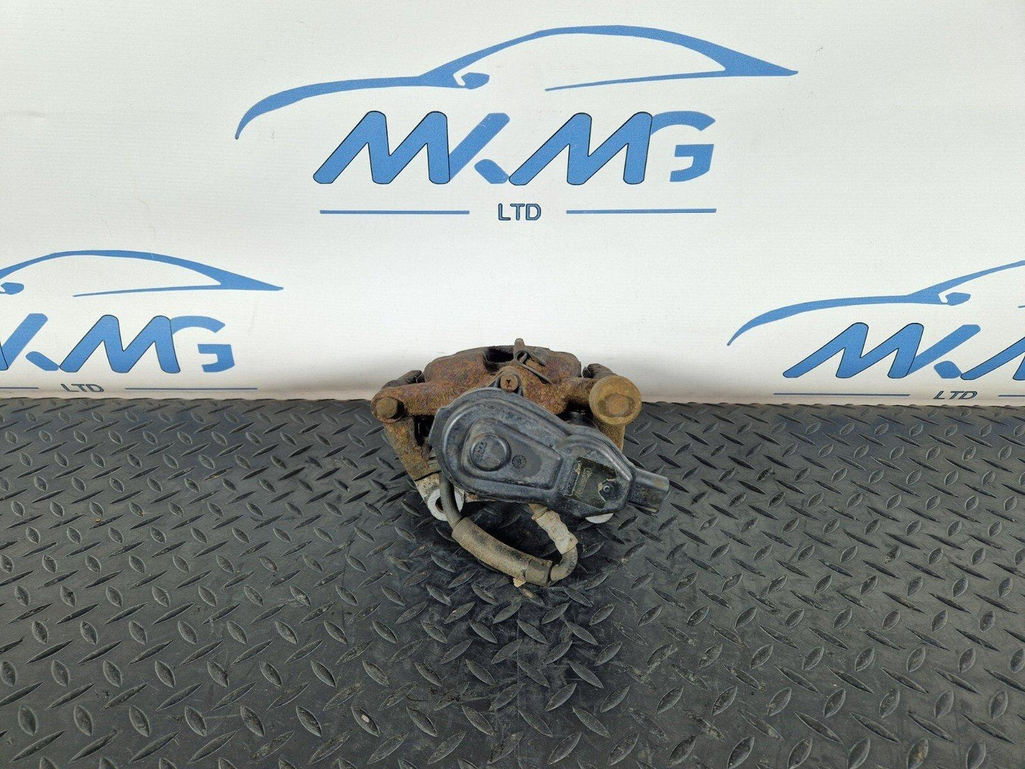 15-18 AUDI A7 4G GENUINE REAR RIGHT O/S/R/ COMPLETE BRAKE CALIPER 32337647D