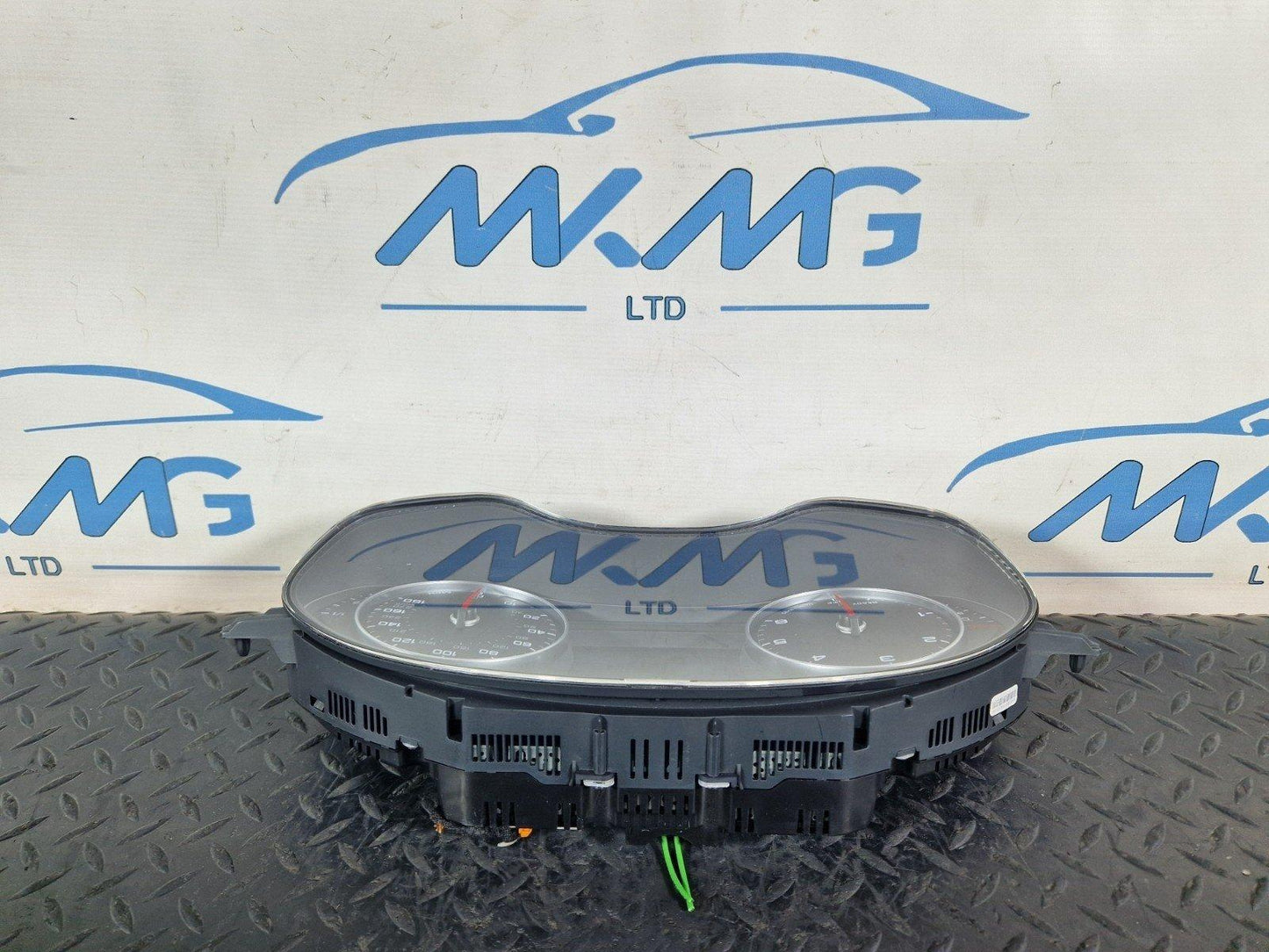 AUDI A7 S7 4G GENUINE SPEEDOMETER INSTRUMENT CLUSTER 4G8920985T