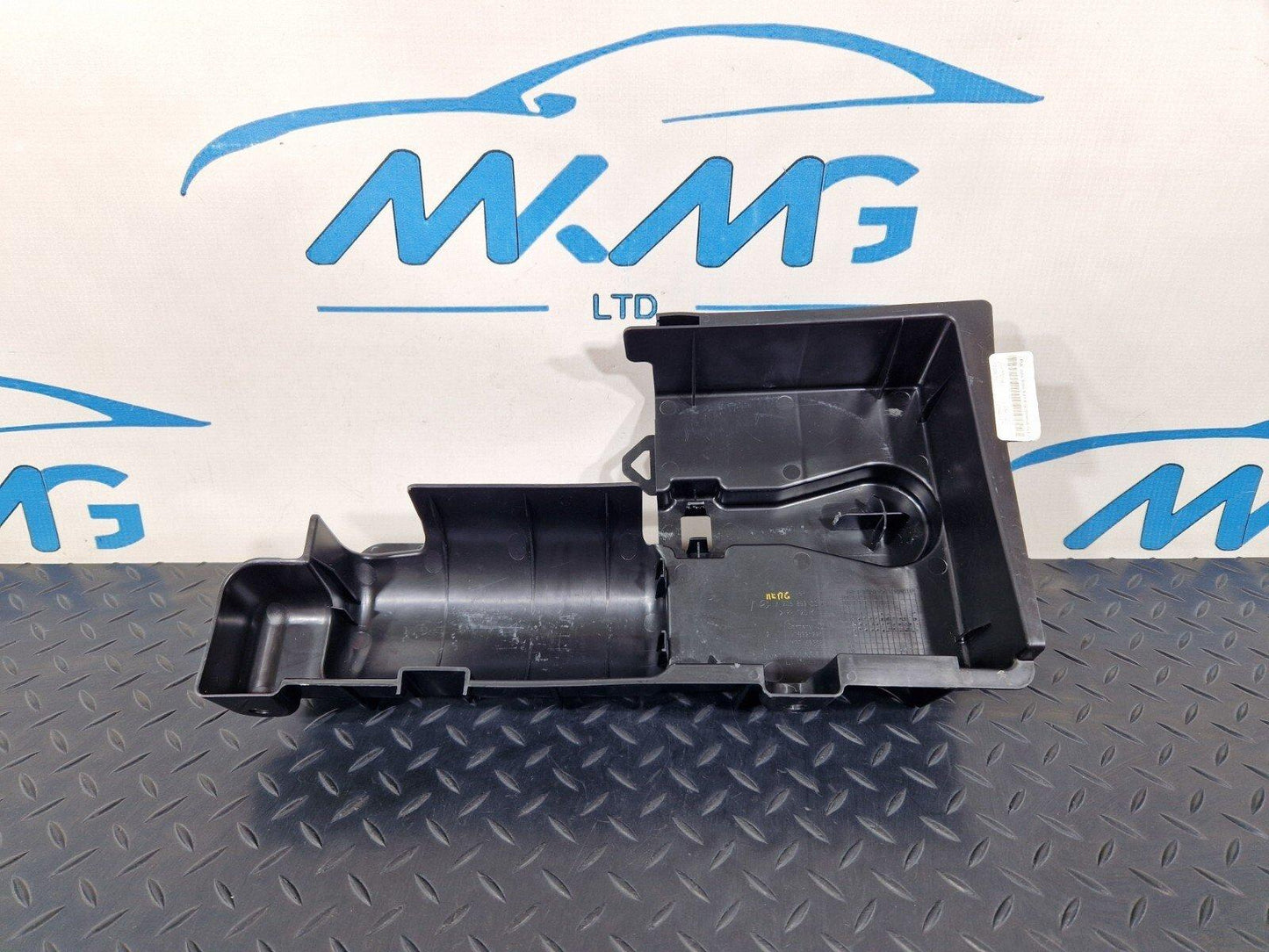 14-21 MERCEDES BENZ C200d W205 GENUINE TRUNK BOOT TOOL STORAGE TRAY A2058990014